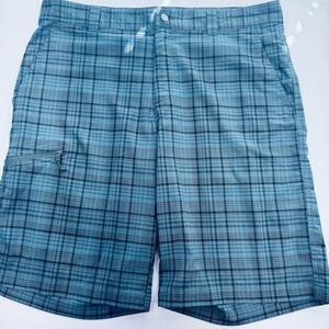 Columbia Men’s Blue/Black/Gray Plaid Omni-Wick Shorts, 38W, EUC